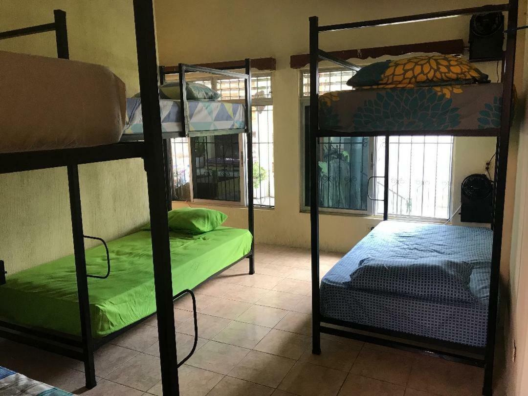 La Terraza Hostel フローレス エクステリア 写真